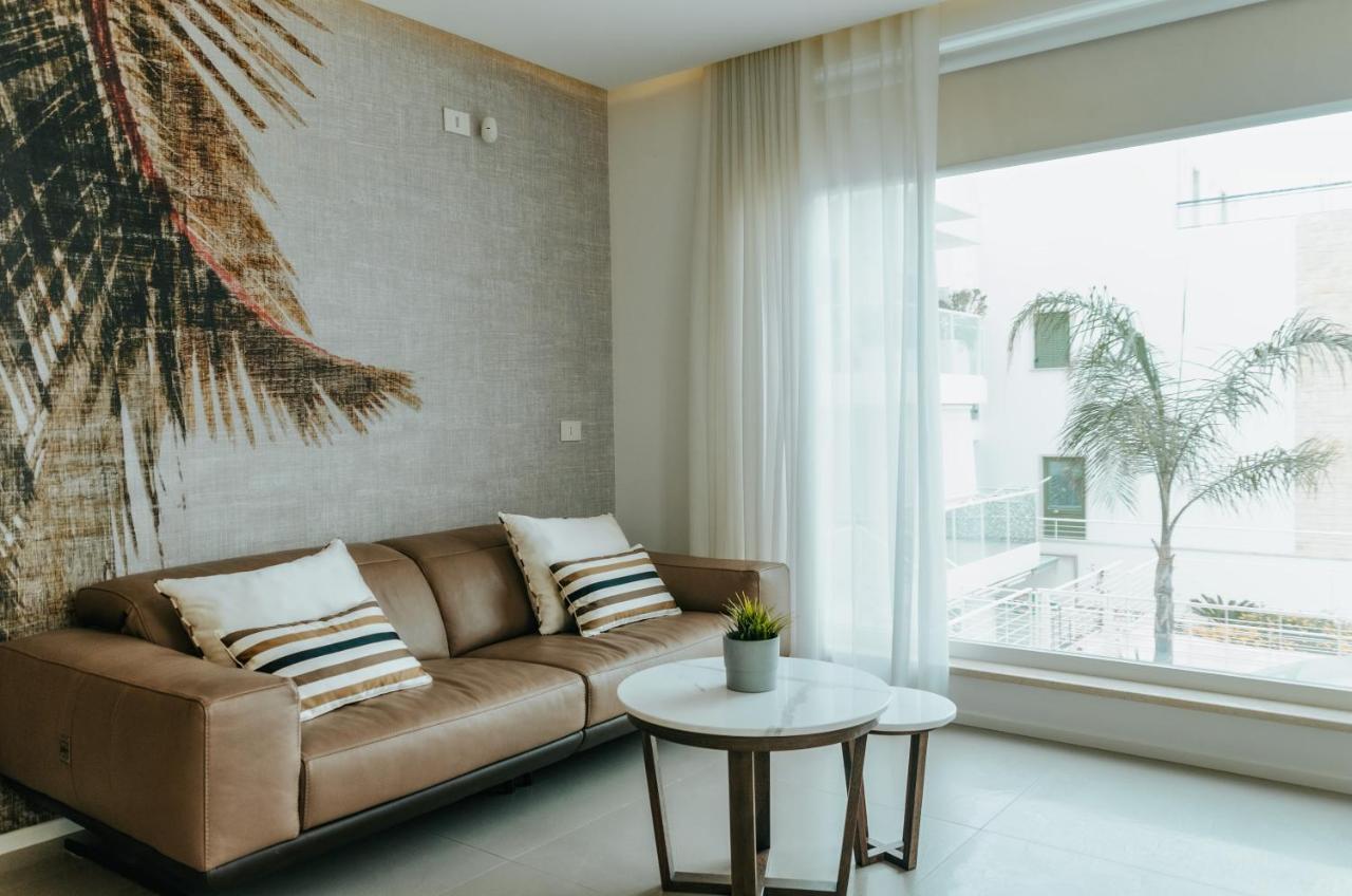 Apulialux Seaview Prestige Apt / Jacuzzi + Parking Apartment Polignano a Mare Exterior photo