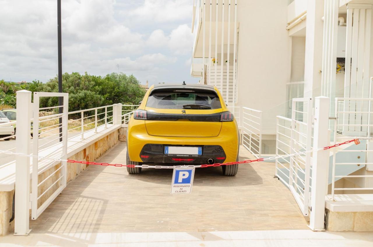 Apulialux Seaview Prestige Apt / Jacuzzi + Parking Apartment Polignano a Mare Exterior photo