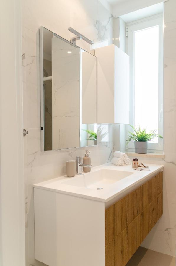 Apulialux Seaview Prestige Apt / Jacuzzi + Parking Apartment Polignano a Mare Exterior photo